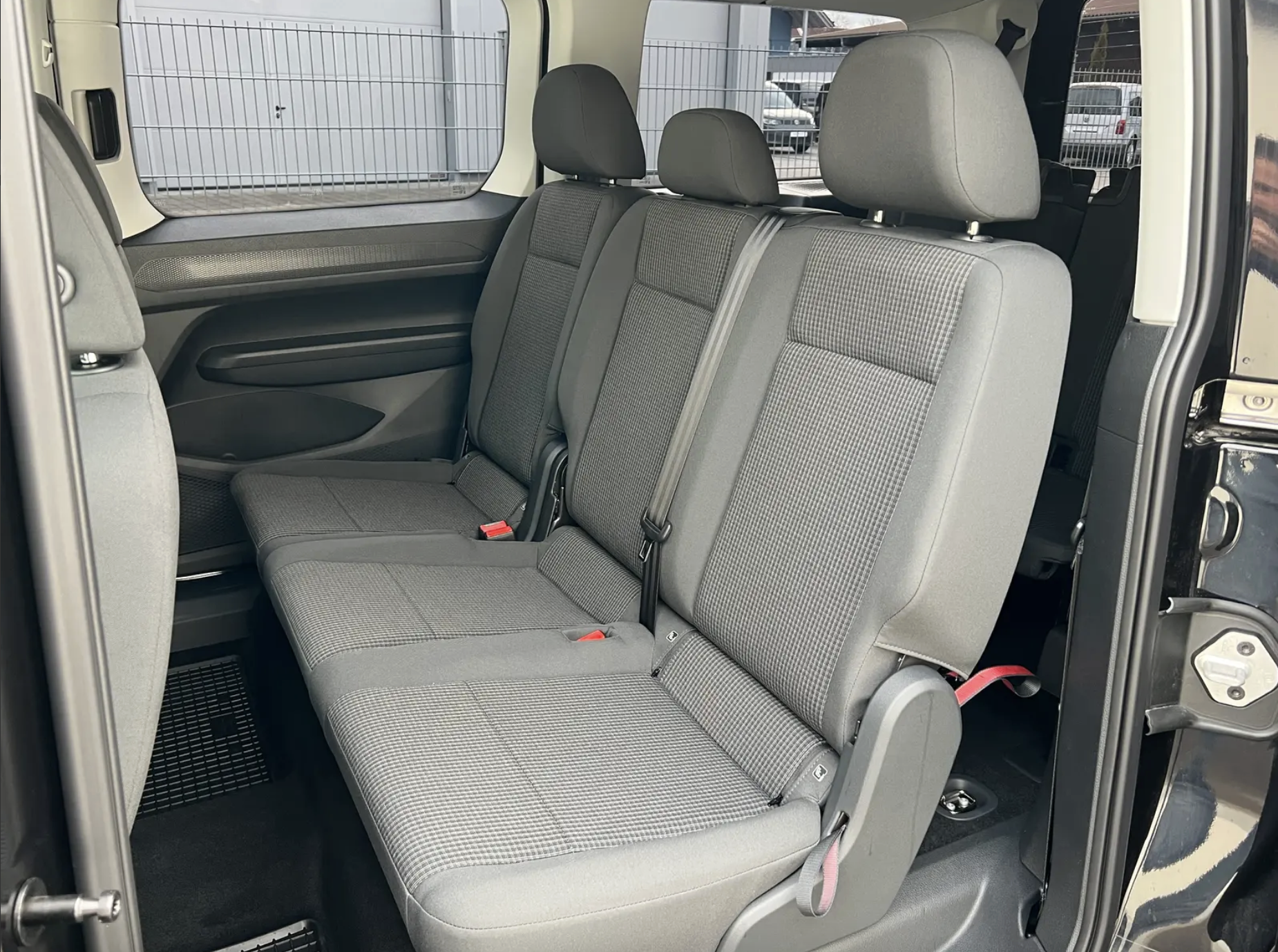 VW Caddy Maxi "Komfort" – Foto 4
